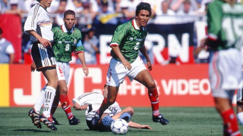 Claudio Suárez se perdió el Mundial de Corea Japón 2002