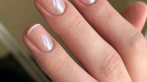 Uñas minimalistas: 7 diseños que te sacarán de apuros y aparte te verás bien