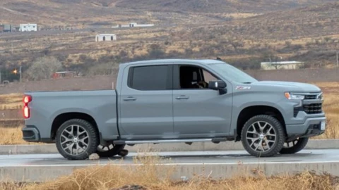 encontrado sin vida dentro de una camioneta