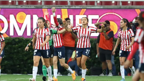 Kinberly Guzm&aacute;n le da el pase a la Final a Chivas Femenil