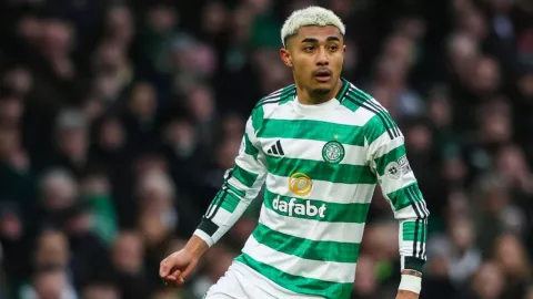 Julián Araujo en Celtic