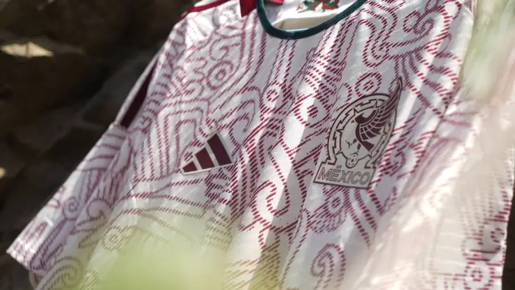 La playera de visitante de la Selección Mexicana en Qatar 2022