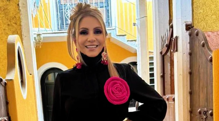 daniela-castro-arremete-contra-periodista-espectaculos-pbg-notas-mt.jpg