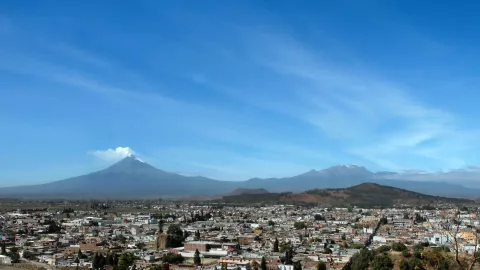 Este Pueblo Mágico no solo es bello, sino que además tiene una vista privilegiada del volcán Popocatépetl.