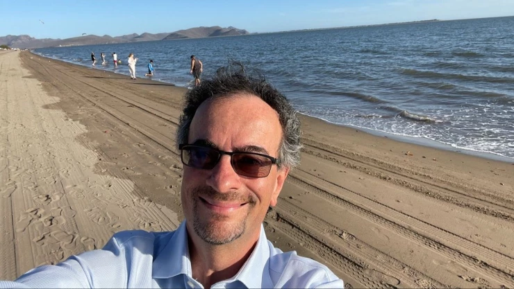 embajador-reino-unido-en-méxico-destituido-apuntar-rifle- asalto-colaboradora-video-portada