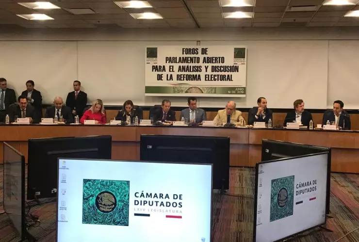 Diputados austeridad