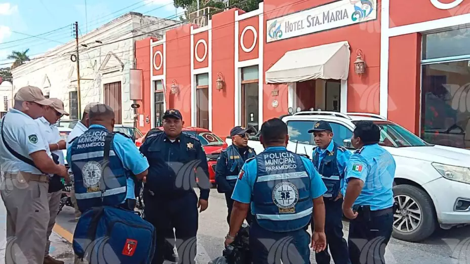 Hombre sufre infarto en calle 55 de Mérida.