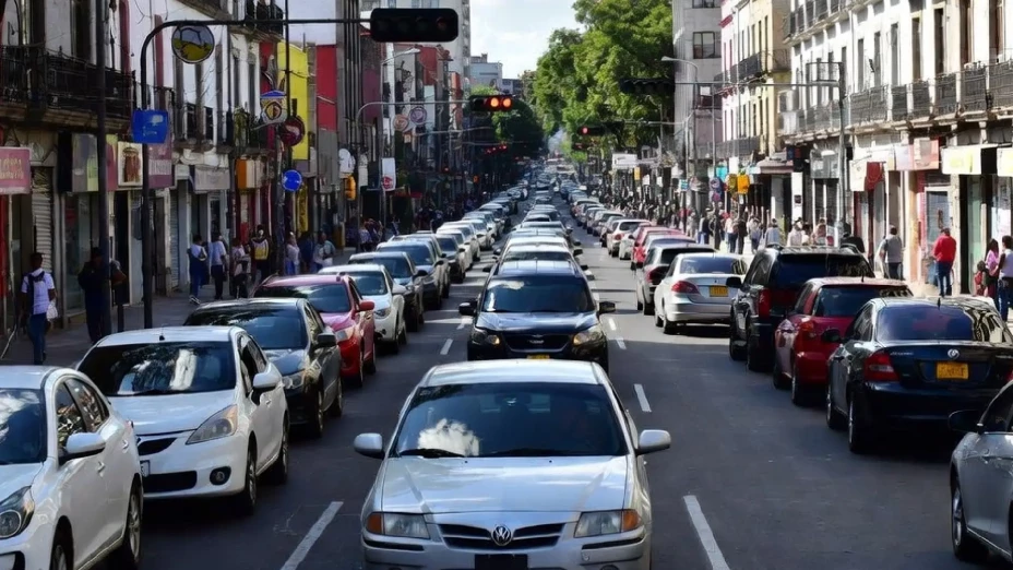 Hoy No Circula miércoles 19 de noviembre 2025