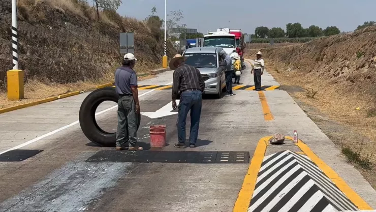 Autopista Arco Norte: Ejidatarios cierran caseta de Tulancingo; alternativas viales