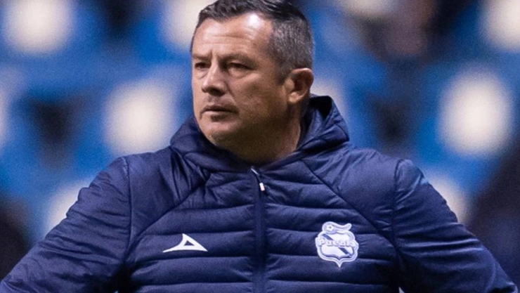 club puebla anuncian salida de Ricardo Carbajal de la dirección técnica