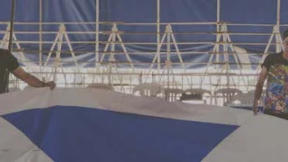 Tendido de lona en el circo