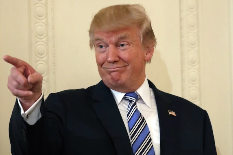 Renuncias Trump