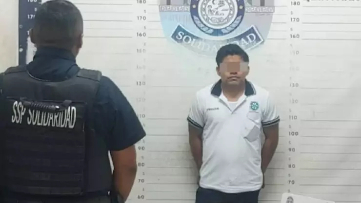 Detienen a taxista de Playa del Carmen por agredir a pasajera