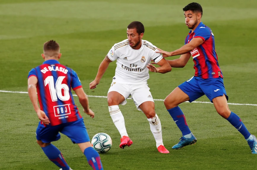 Real Madrid gana con tres disparos