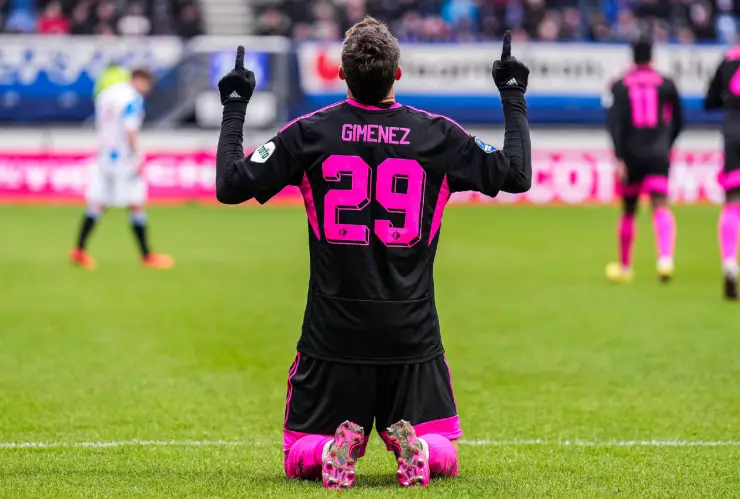 Santiago Giménez, delantero del Feyenoord