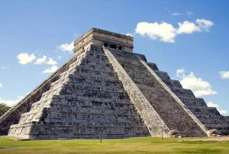 Una inteligencia artificial ha mostrado cómo se vería el Imperio Maya en pleno 2024