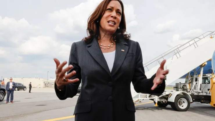 kamala-harris-frontera.jpg