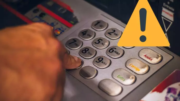 Activan alarma en banco de Progreso.