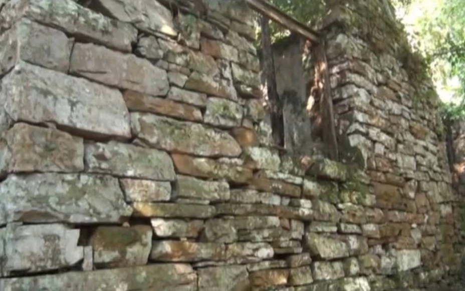 En ese ligar encontraron monedas alemanas de entre 1938 y 1944 y porcelana alemana de esa misma época.