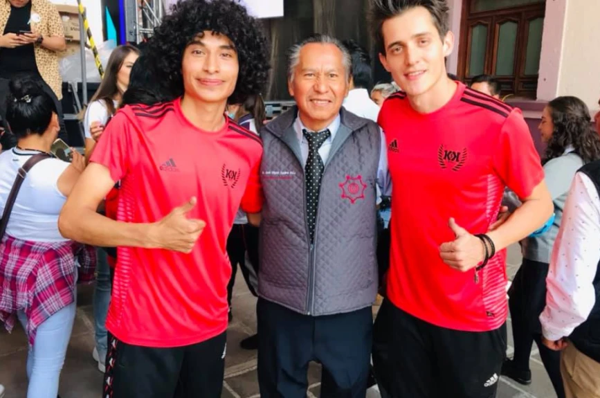 Dr. José Miguel Aguirre Ruíz con Gio y Cero de Ksk