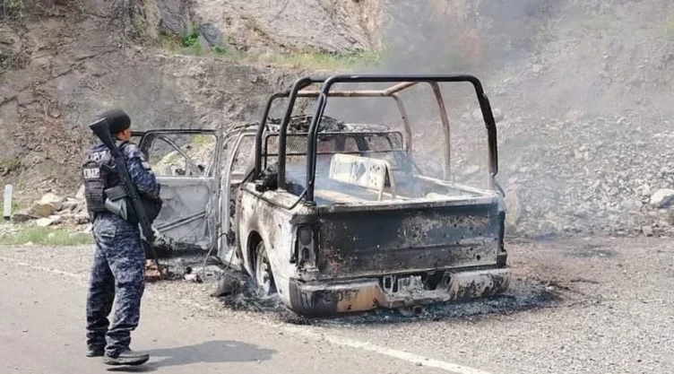 Policías estatales mueren calcinados tras emboscada en Frontera Comalapa, Chiapas