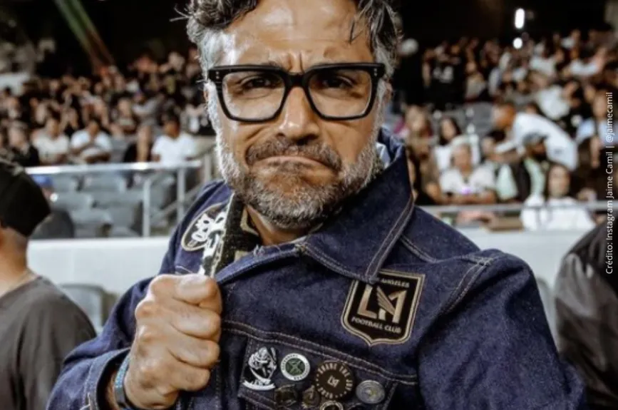Jaime Camil haciendo caras..jpg