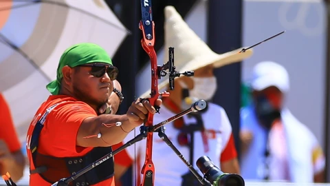 El ‘Abuelo’ Álvarez clasificó a 32avos en Tiro con Arco