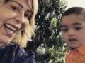 Alejandra Guzmán con su sobrino..jpg