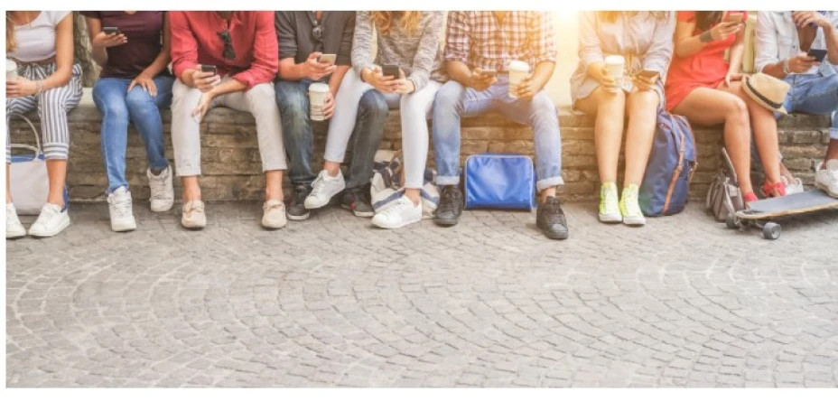 senado adolescentes.jpg