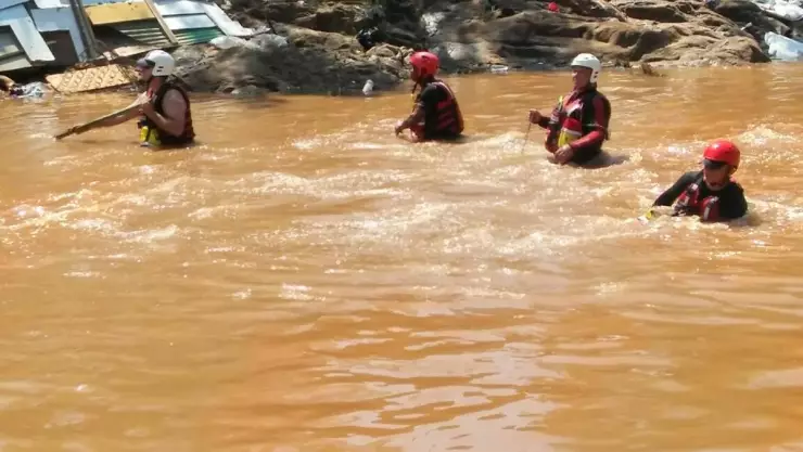 Se ahogan 15 personas en bautizo