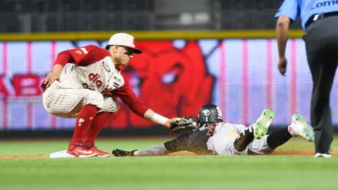 Mariachis de Guadalajara vs Diablos Rojos del México EN VIVO