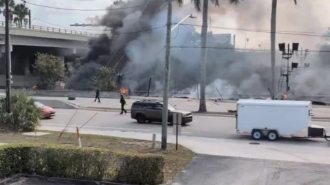 Avioneta colisiona cerca del Aeropuerto de Boca Ratón, Florida_ Fuerte Movilización de EmergenciaAvioneta colisiona cerca del Aeropuerto de Boca Ratón, Florida_ Fuerte Movilización de Emergencia.jpg