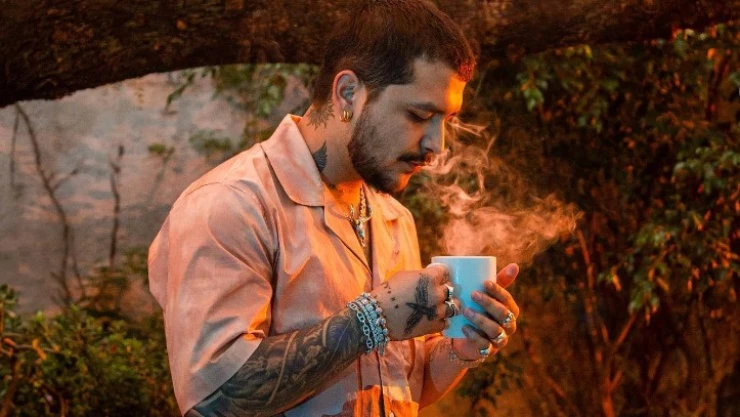 VIDEO - Christian Nodal revela sin querer el género de su bebé