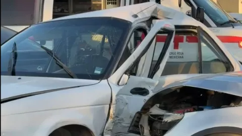 Choque en Avenida José María Chávez deja varios lesionados