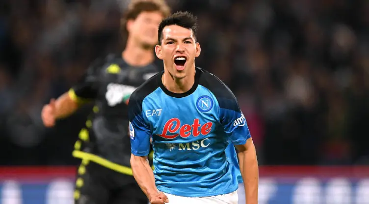 Hirving Chucky Lozano con el Napoli
