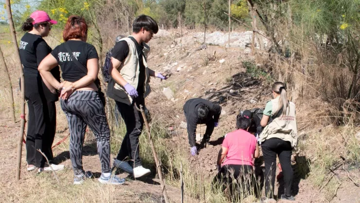 Rastreadoras de El Fuerte encuentran restos humanos en Los Mochis