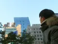 La popularidad de Song Yi comienza a caer debido al suicidio de Yoo-ra, pues la gente cree quee ella tuvo qué ver.
