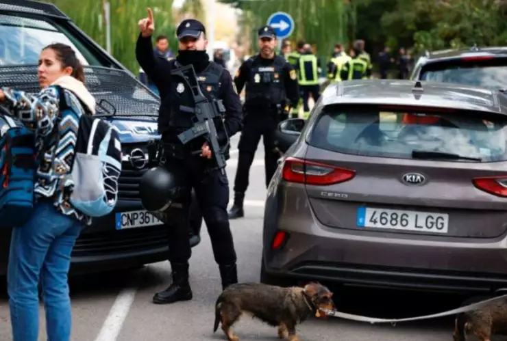 Carta bomba estalla en la Embajada de Ucrania en España; hay un herido