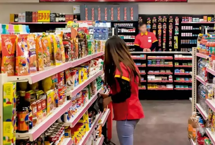 asalto en tienda de caucel genera movilización policiaca