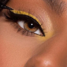 eyeliner amarillo.png