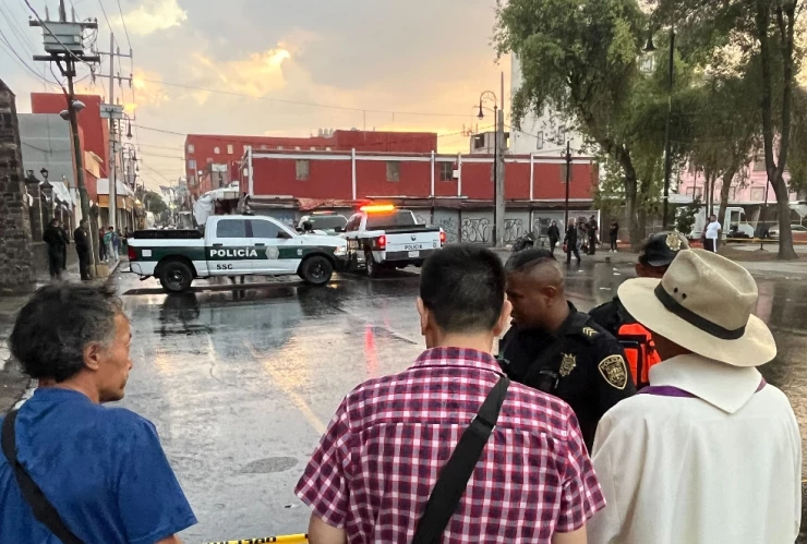 Acribillan a hombre frente a una iglesia en la colonia Centro