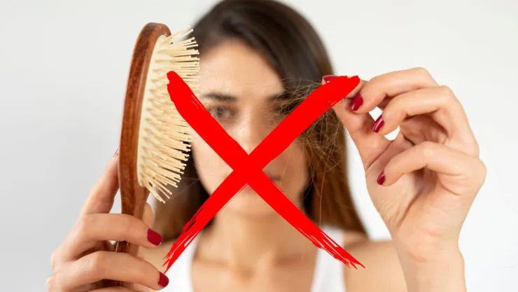 Cómo evitar que se te caiga el cabello en otoño