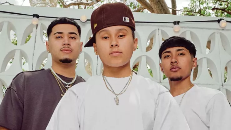 Abuchean a Yahritza y su Esencia tras subir al escenario con Ana Bárbara; así fue el momento