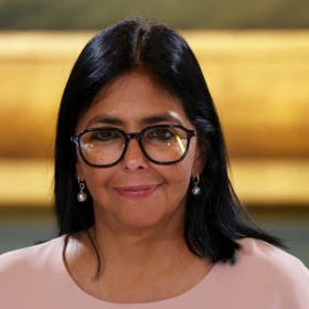 Delcy Rodríguez adelanta la navidad en Venezuela