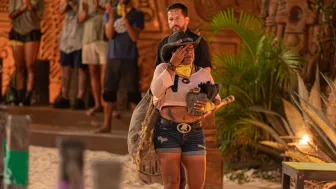 Toñita rompe en llanto tras su salida de Survivor México Héroes y Villanos.
