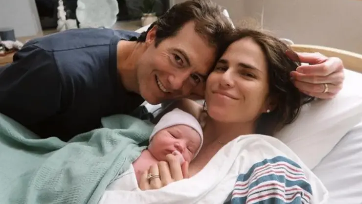 karla-souza-convirtio-madre.jpg