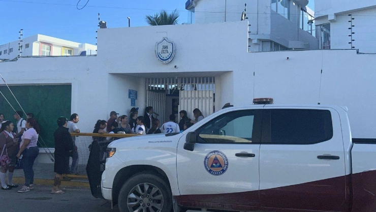 ¡Al momento! Evacúan secundaria por fuga de gas en Benito Juárez