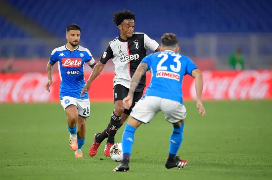 ¡Las mejores imágenes del campeonato del Napoli frente a la Juventus!