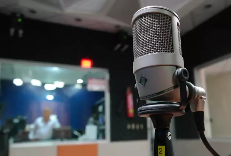 UNAM y Spotify lanzan curso para realizar un podcast desde cero