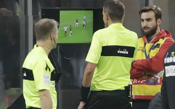 VAR
